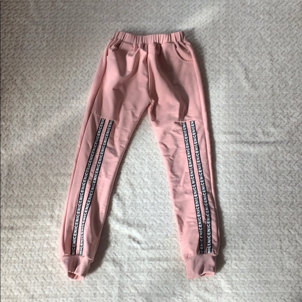 Girl’s sweatpants